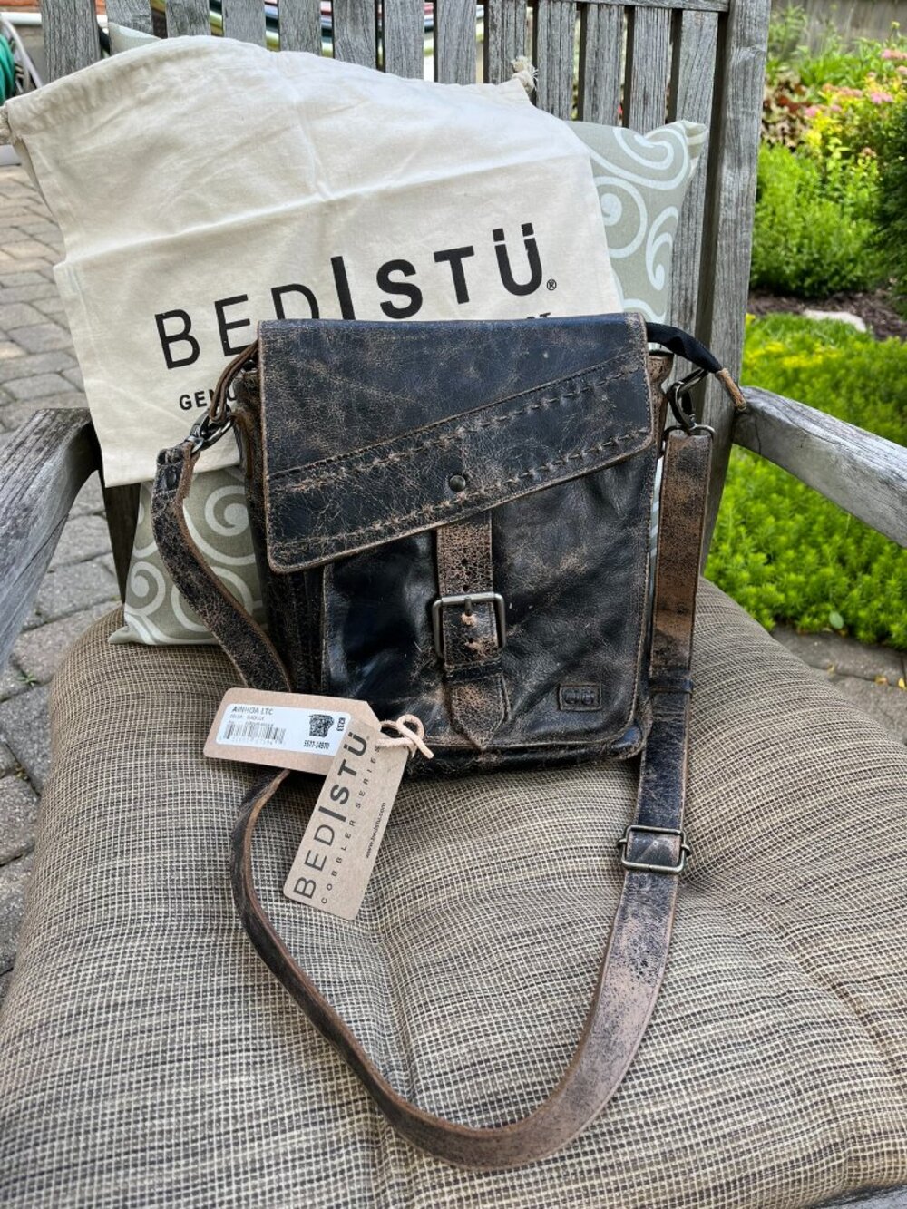 Bed Stu AINHOA LTC Crossbody, Black Lux Leather, MSRP $255, Excellent Condition